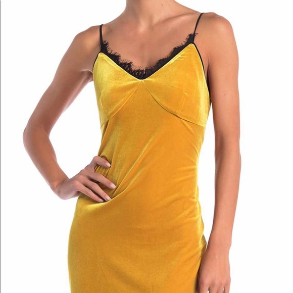 ⭐️NEW Velour Yellow Dress - Picture 2 of 8